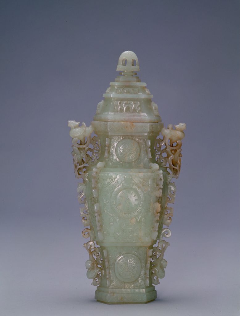 图片[1]-Blue jade clock and watch vase-China Archive